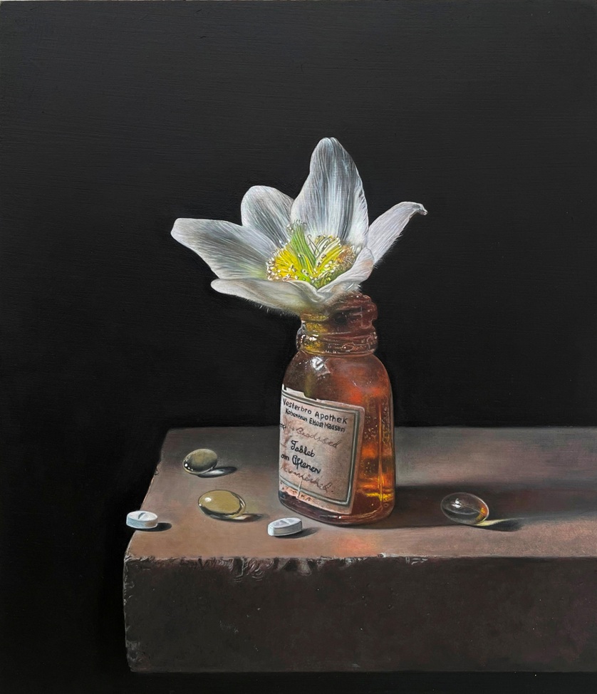 Still Life with Sleep Remedies, 2022 – Still life oil painting on panel, 28 x 24 cm – Ginny Page